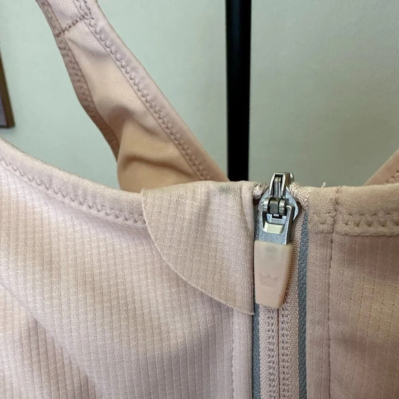 SHEFIT Ultimate Sport Bra High Impact in Sandstorm Size 6 Luxe plus Size - Picture 5 of 9